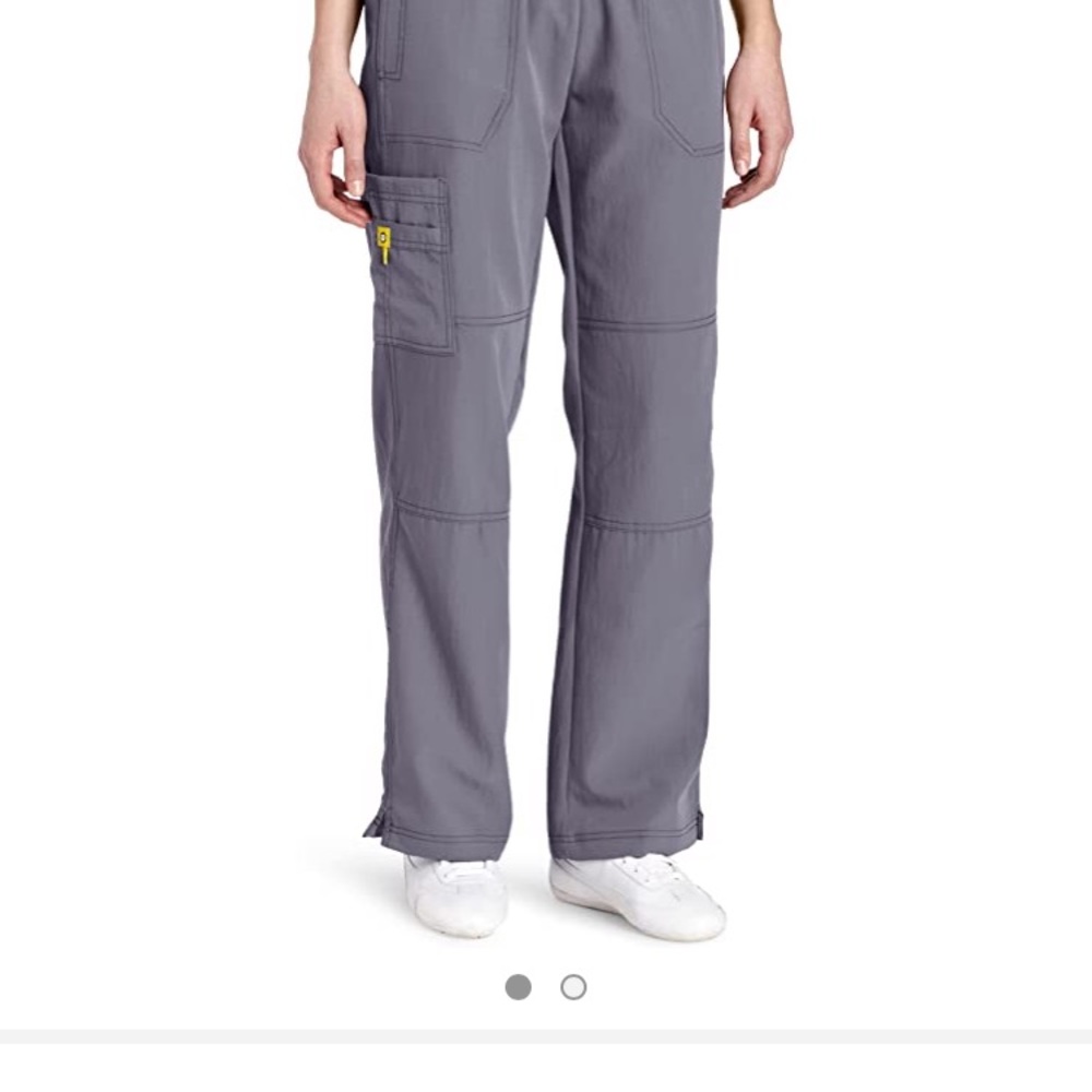 Grey scrubs - Picture 2 of 2